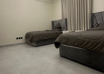 استراحة بجلسة خارجية و مسبح