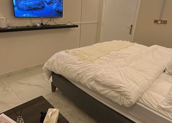 استديو بدخول ذاتي