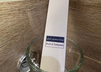 شقة بغرفة جلوس وغرفة نوم 