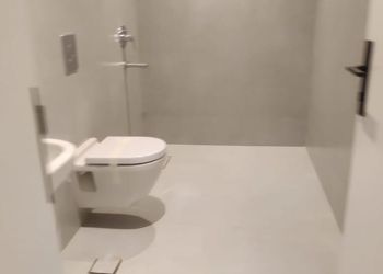شقة بثلاث غرف نوم وصالة