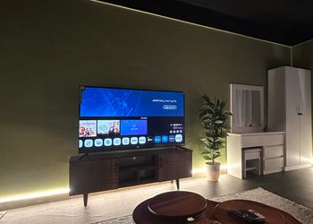 استديو بدخول ذاتي وتصميم هادئ 