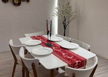 شاليه بمسطح اخضر