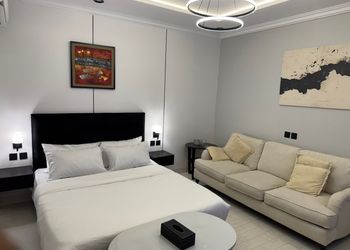 استديو بدخول ذاتي وسرير مريح 