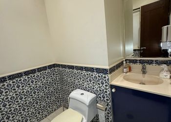 منتجع بمسطح اخضر