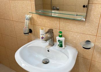 شقة بصالة وغرفة نوم