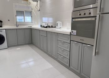 شقة بغرفتين نوم وغرفة جلوس 