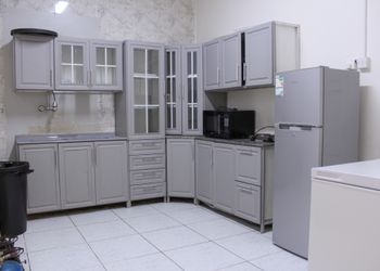 شاليه بملحق مطل على الحديقة 