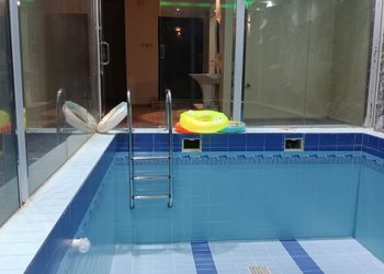 استراحة بجلسة خارجية ومسبح