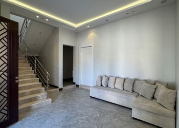 استراحه بمسبح كبير 