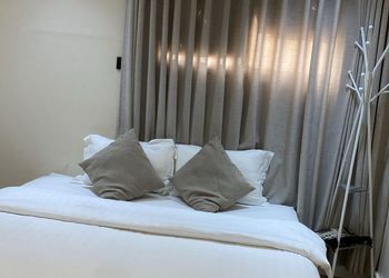 استديو بسرير ماستر ودخول ذاتي