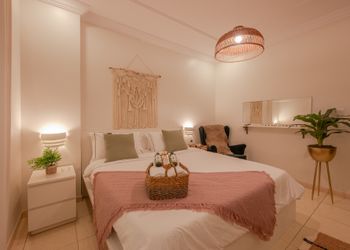 شقة بغرفة نوم و صالة جلوس