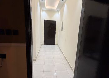 استديو هادئ بسرير ماستر 