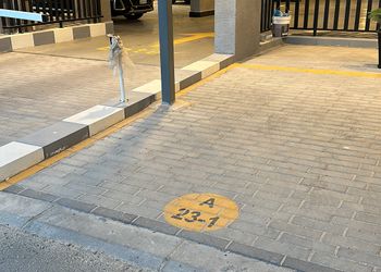 شقة بألعاب أطفال