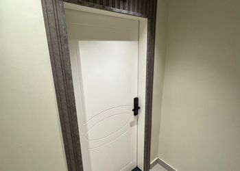 شقة بغرفة معيشة وغرفة نوم 