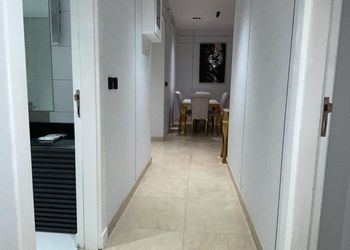 شقةباطلاله على البحر وغرفتين نوم