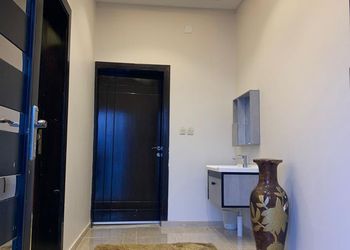 شاليه بمسطح اخضر