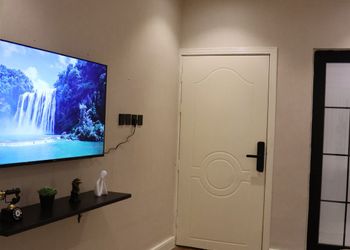 استديو هادئ بسرير ماستر 