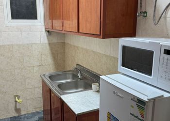 شقة بصالة وغرفة نوم
