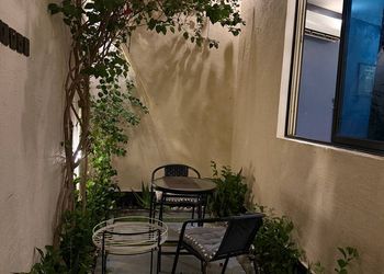 شالية بصالة غرفة نوم جلسة خارجية