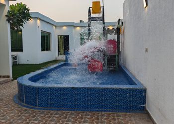 شالية بالعاب مائية و جلسة خارجية