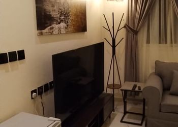استديو هادئ بدخول ذاتي 