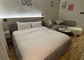 استديو بسرير ماستر ودخول ذاتي