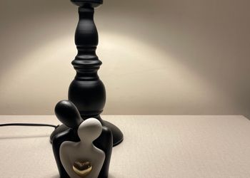 استديو بسرير ماستر وجلسة جانبية 