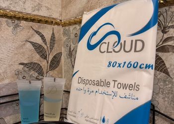 شقة بغرفة معيشة وغرفة نوم 