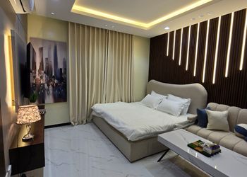 استديو هادئ بدخول ذاتي 