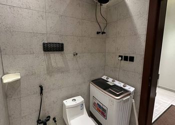 شقة بغرفة معيشة وغرفة نوم 