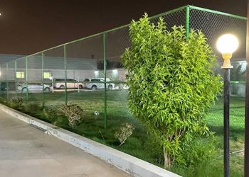 استراحة بمسبح خارجي ومجالس 