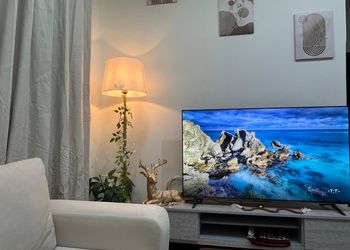 شقة بغرفة معيشة وغرفتين نوم 
