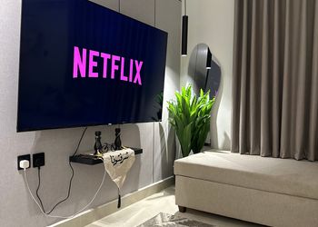 شقة بتصميم أنيق ودخول ذاتي