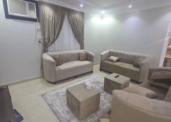 شقة بصالة وغرف نوم