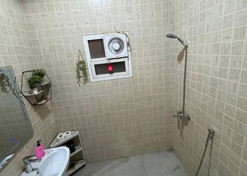 شقة بموقع مميز ودخول ذاتي
