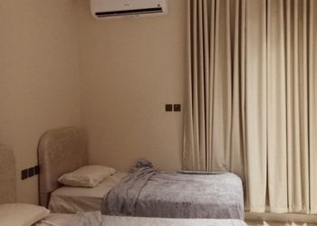 استديو بسريرين فردية و دخول ذاتي