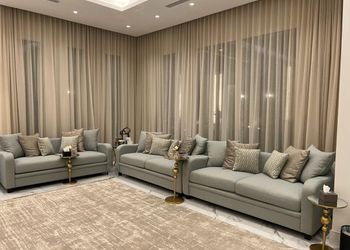 استراحة بمسطح اخضر ومجالس