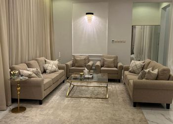 استراحة بمسطح اخضر ومجالس