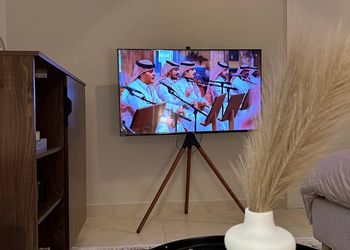 استديو بأثاث مريح وبسيط