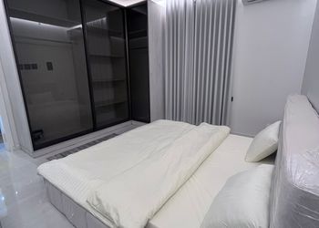 شقة بغرفة معيشة وغرفتين نوم 