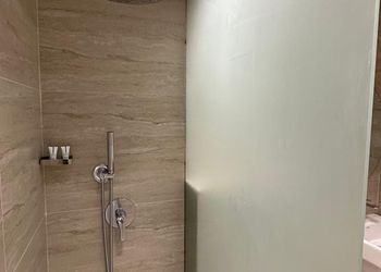 استديو هادئ بسرير ماستر