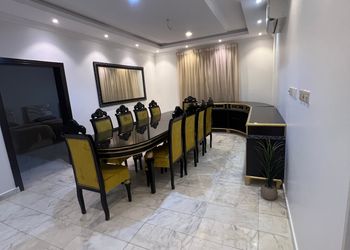 شاليه بمسبح داخلي ومجالس مريحة 