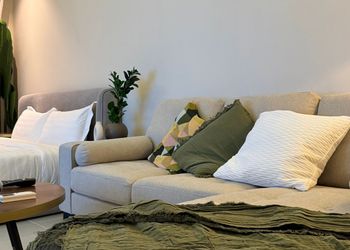 استديو هادئ بدخول ذاتي