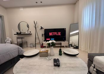 استديو هادئ بسرير ماستر 