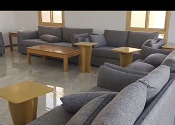 استراحة بملعب كرة قدم ومجلس 