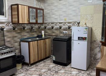 شقة بغرفة معيشة وغرفتين نوم 