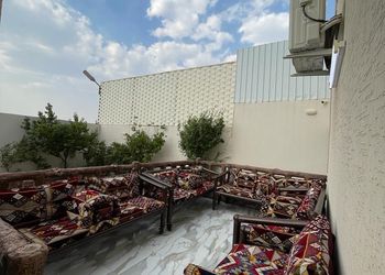 استراحة بجلسة خارجية ومجالس 