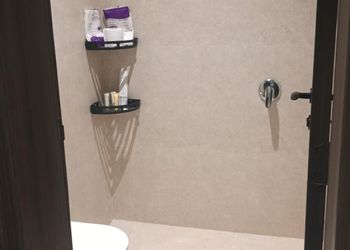 استديو هادئ بسرير ماستر 