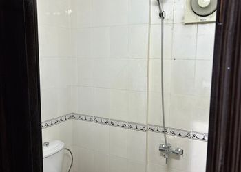 استديو بسرير ماستر وأثاث مريح 