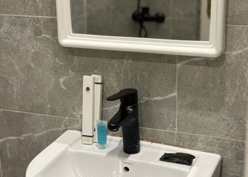 استديو هادئ بسرير ماستر